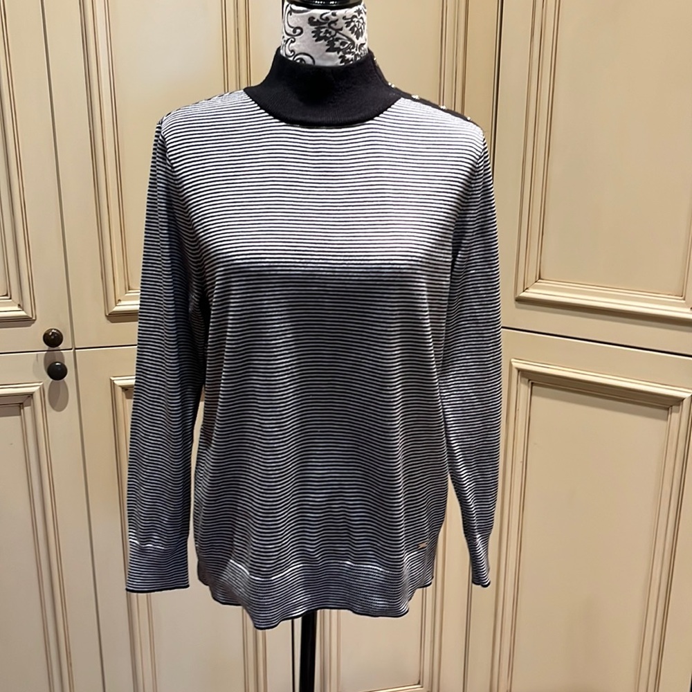 Tommy Hilfiger striped sweater
